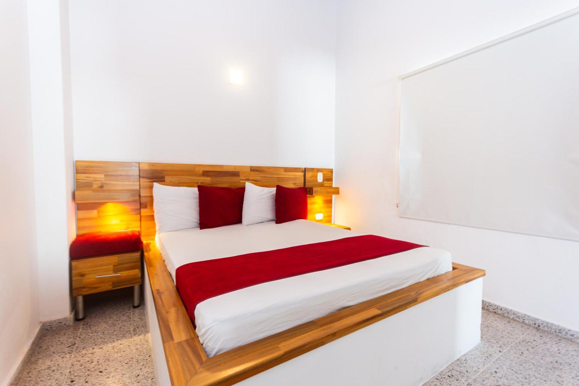 Hotel Bicentenario リオネグロ エクステリア 写真