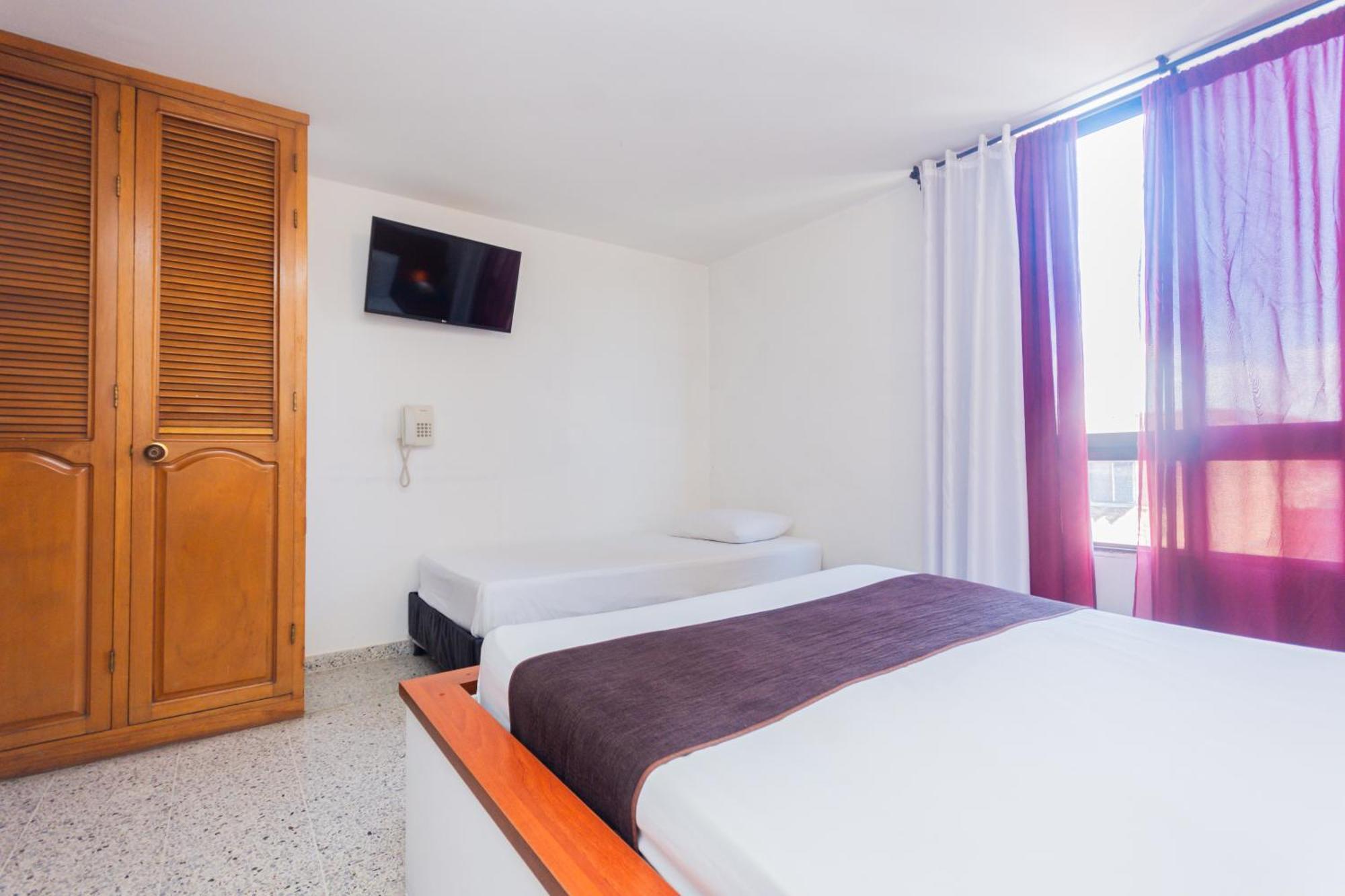 Hotel Bicentenario リオネグロ エクステリア 写真