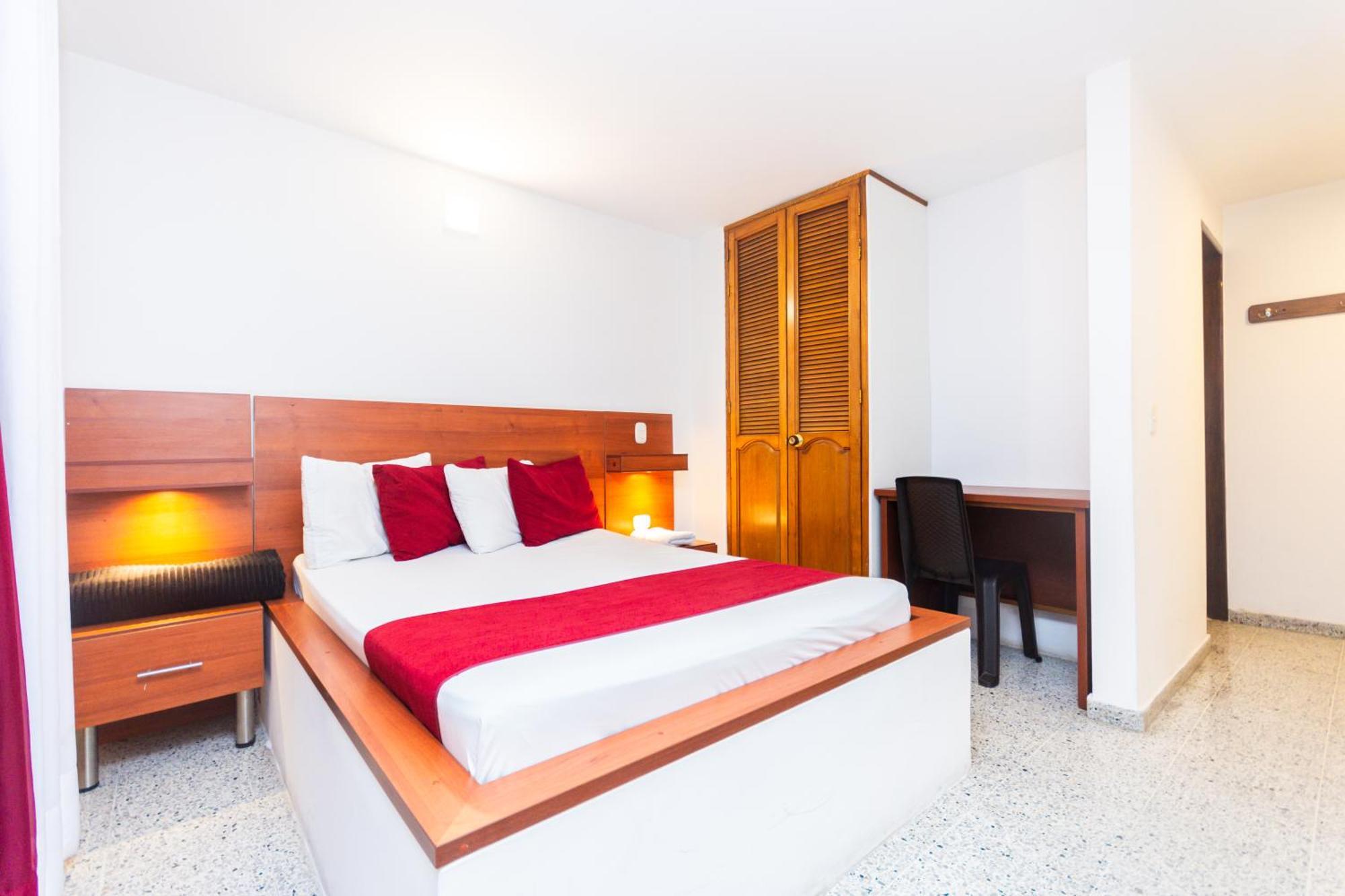 Hotel Bicentenario リオネグロ エクステリア 写真