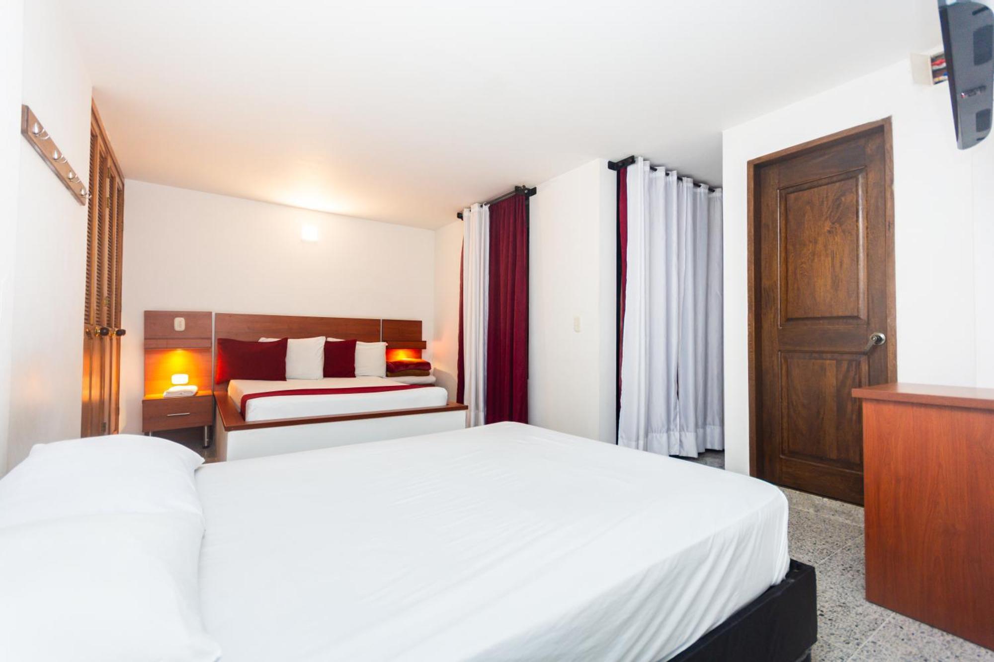 Hotel Bicentenario リオネグロ エクステリア 写真