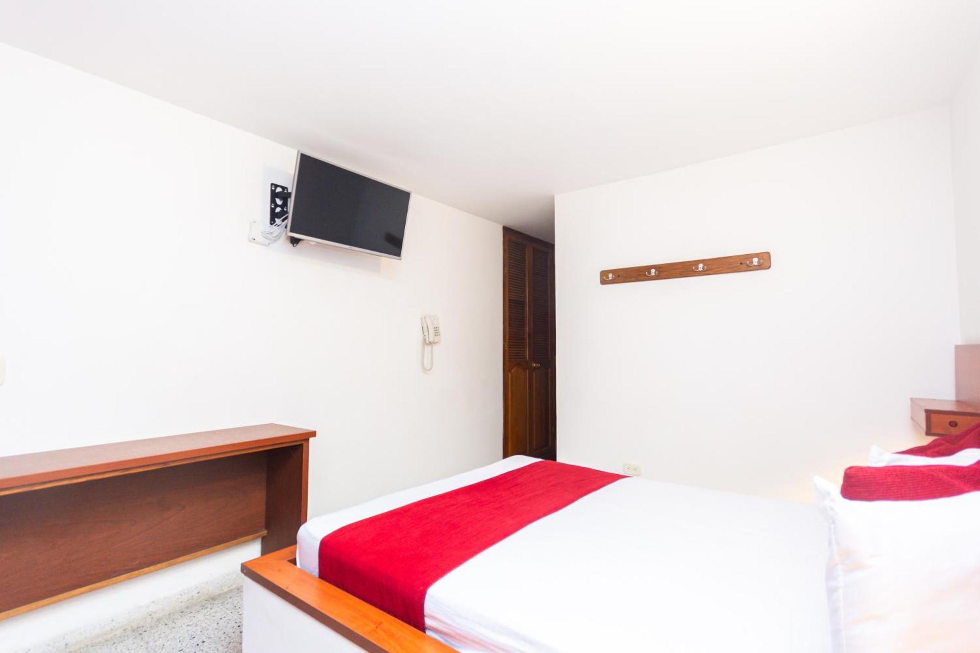 Hotel Bicentenario リオネグロ エクステリア 写真